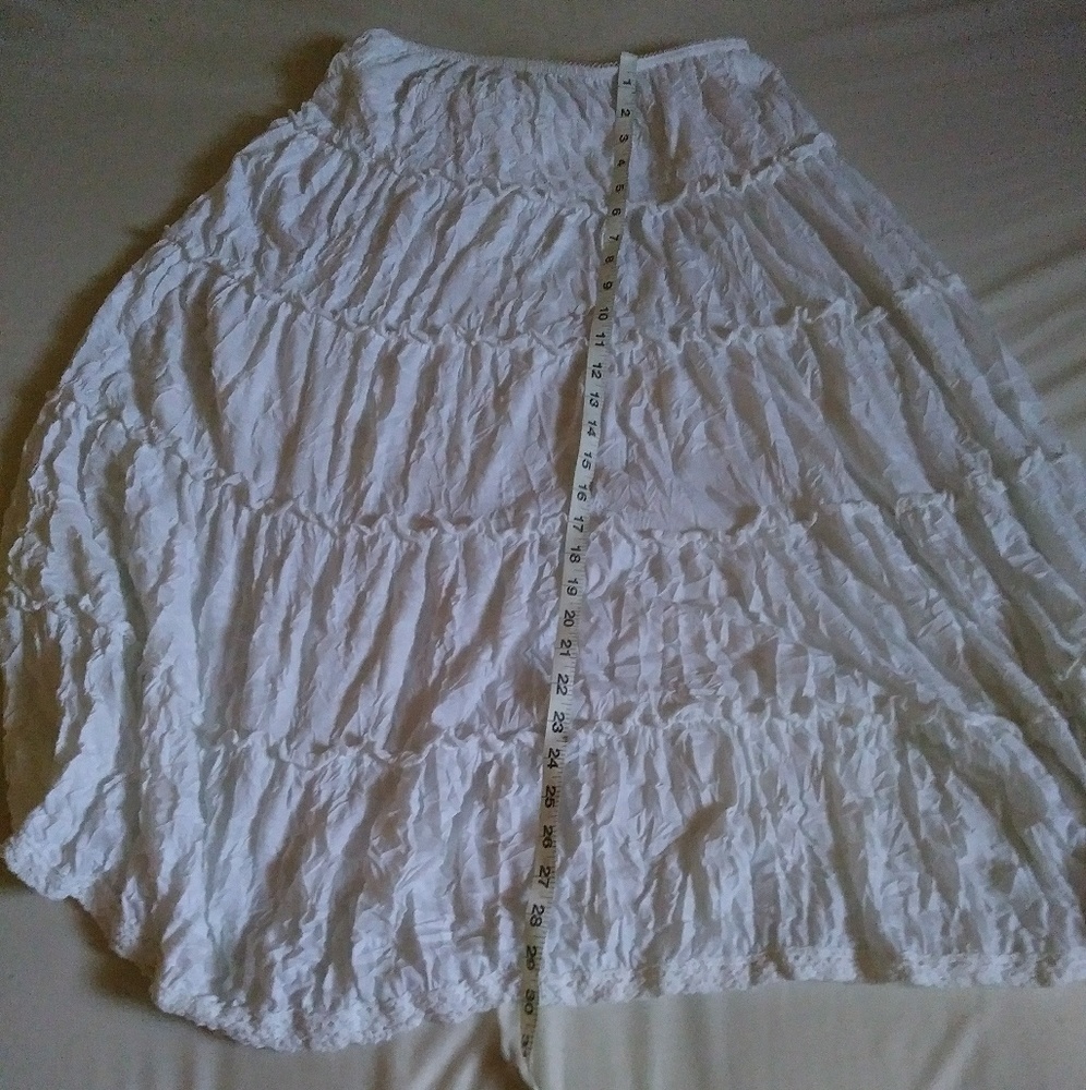BOGO Medium Women's flowy hobo white A Line Skirt